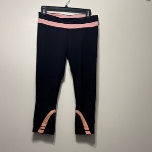 Lululemon cropped leggings size 8
